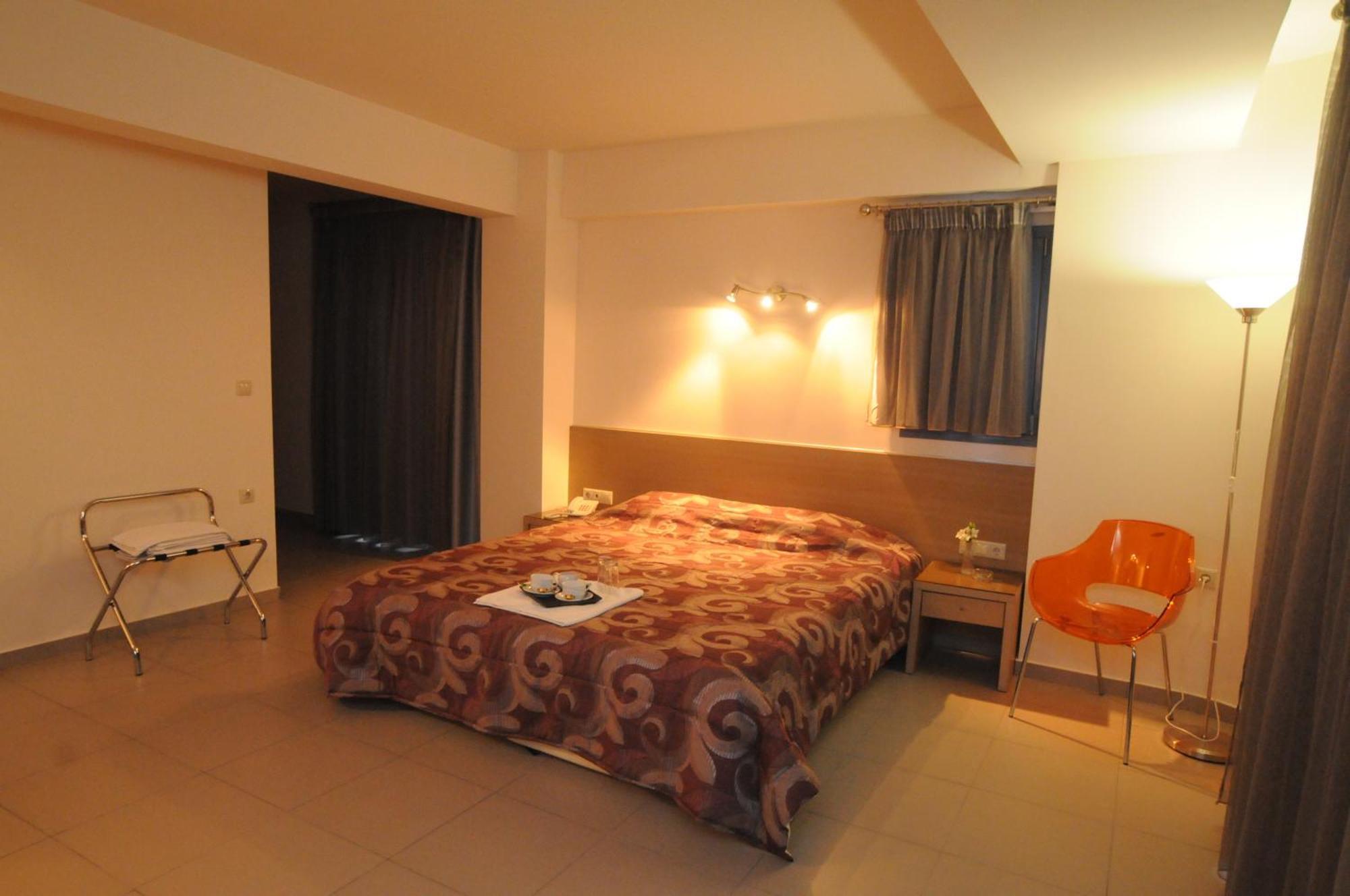 Kyridis Hotel Komotini Buitenkant foto