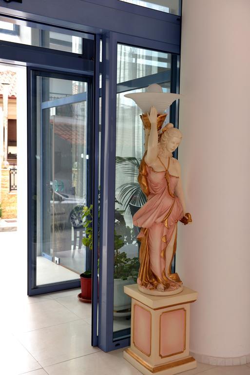 Kyridis Hotel Komotini Buitenkant foto